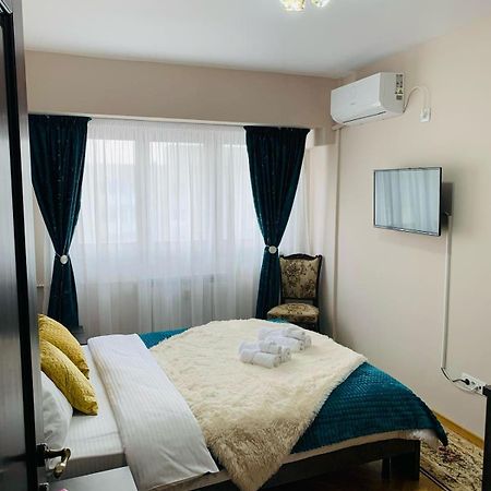 Sofiart Apartment Bukares Bagian luar foto