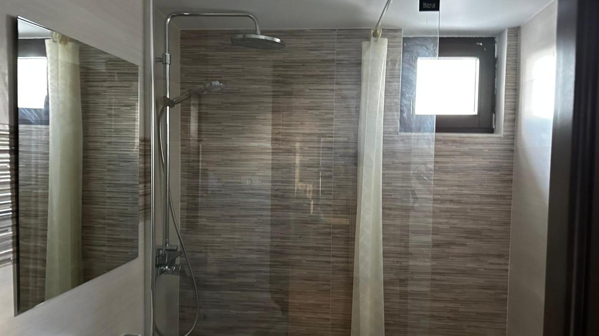 Sofiart Apartment Bukares Bagian luar foto