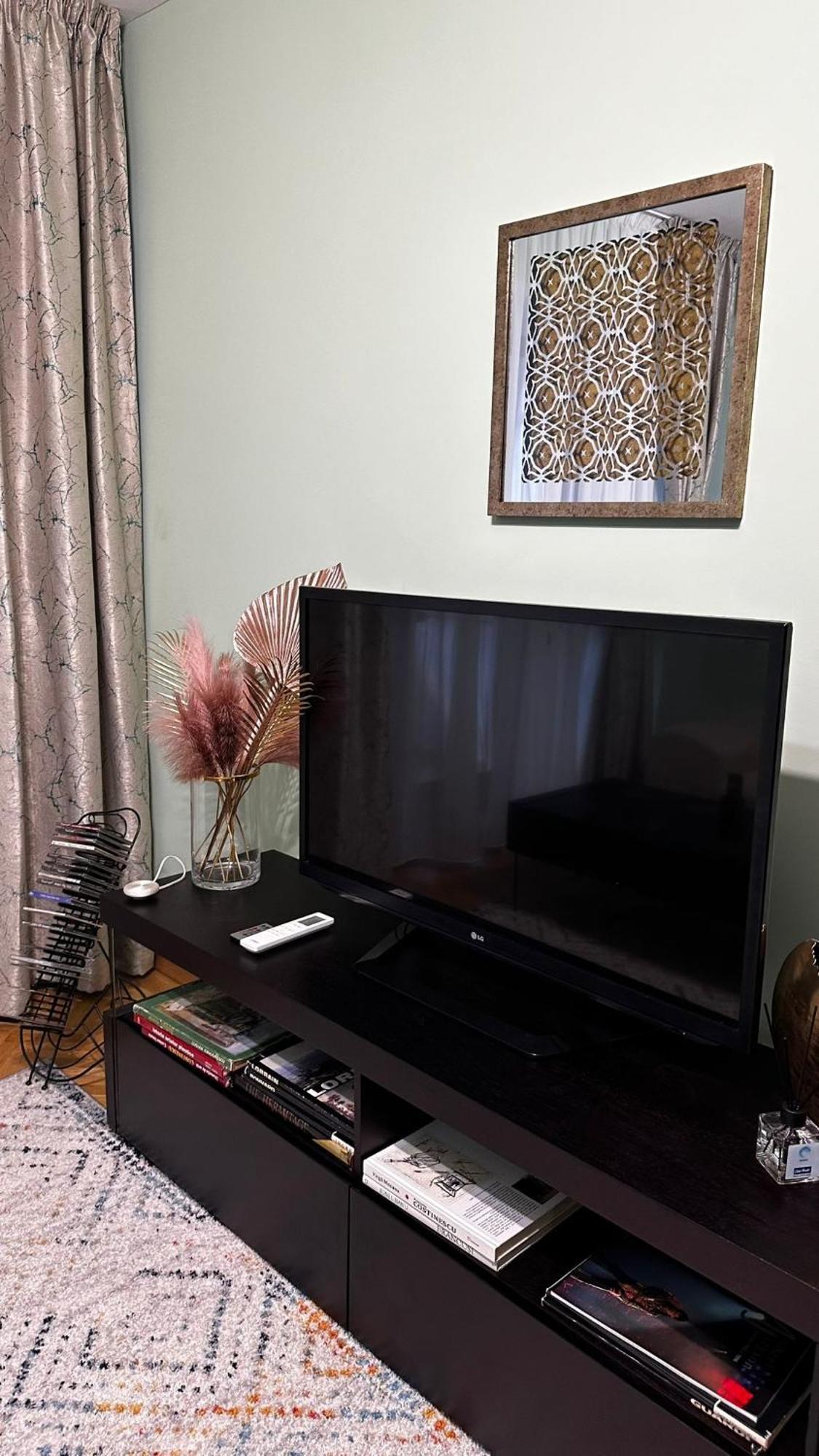 Sofiart Apartment Bukares Bagian luar foto