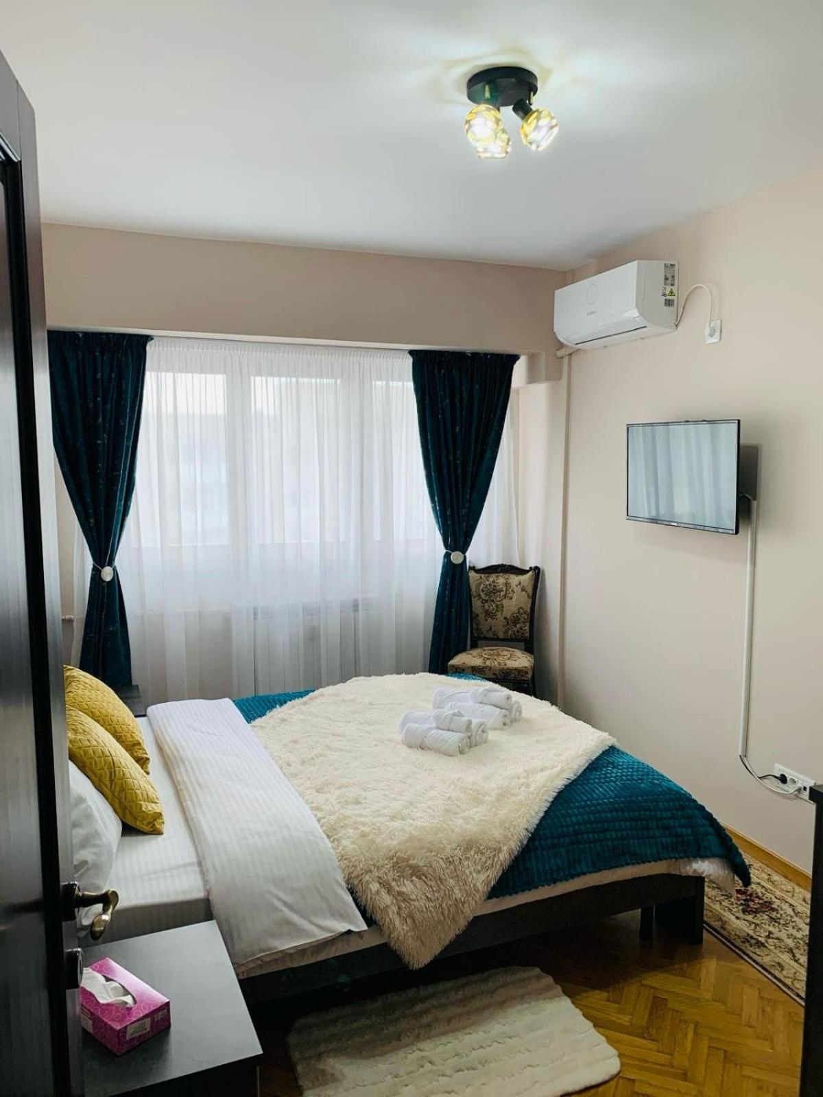 Sofiart Apartment Bukares Bagian luar foto