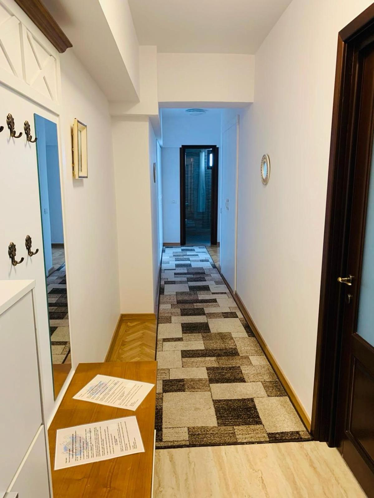 Sofiart Apartment Bukares Bagian luar foto
