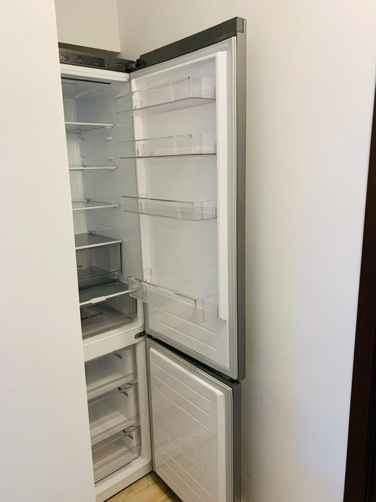 Sofiart Apartment Bukares Bagian luar foto